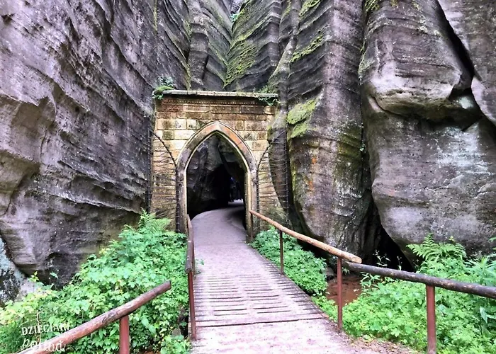 Marina Arka Noego Krzeszow (Kamienna Gora)